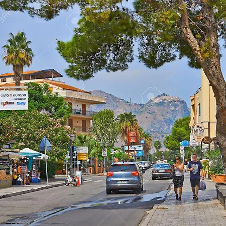 Savoca Apartment Giardini Naxos Exterior photo